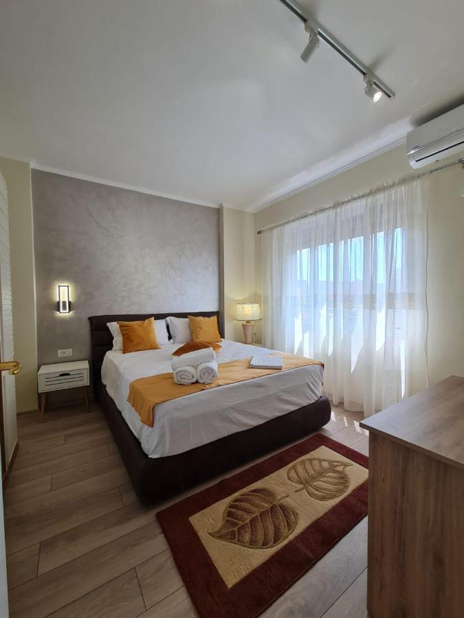 Center Luxury Orange 9a * Tirana