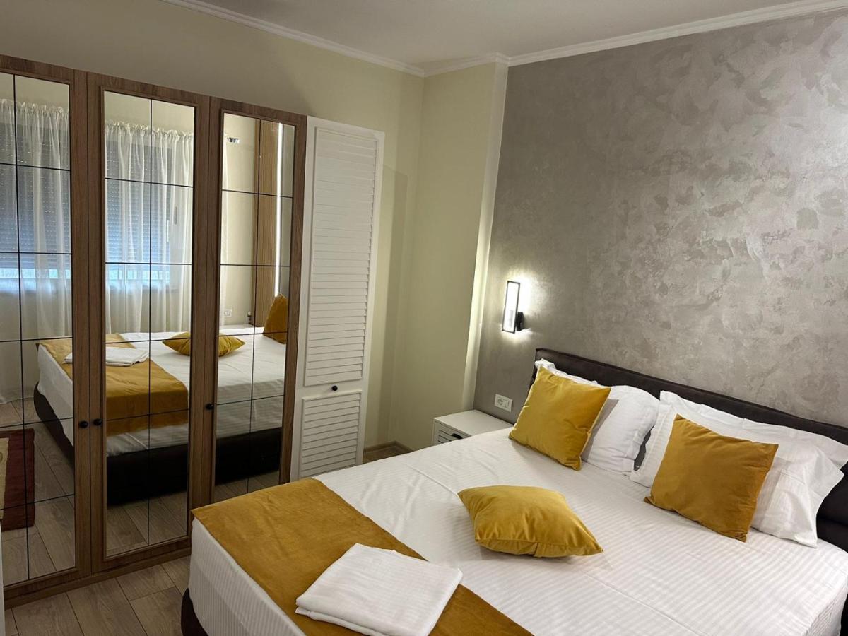 Center Luxury Orange 9a * Tirana