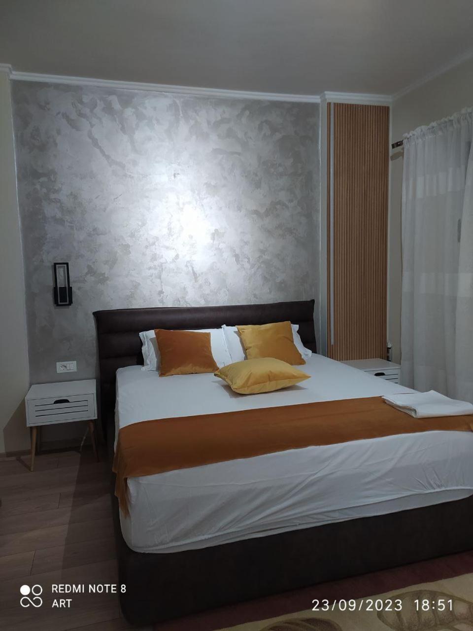 Center Luxury Orange 9a *